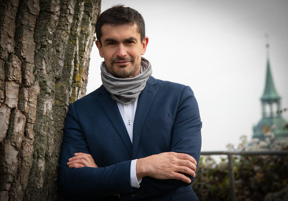 Dr. Jorge Guerra González – Gerechtigkeit, Homor, Transdisziplinarität Dr. Jorge Guerra González - Was ich für Sie tun kann - Mediation, Familienberatung, Verfahrensbeistand, Umgangspflegschaft, Workshops